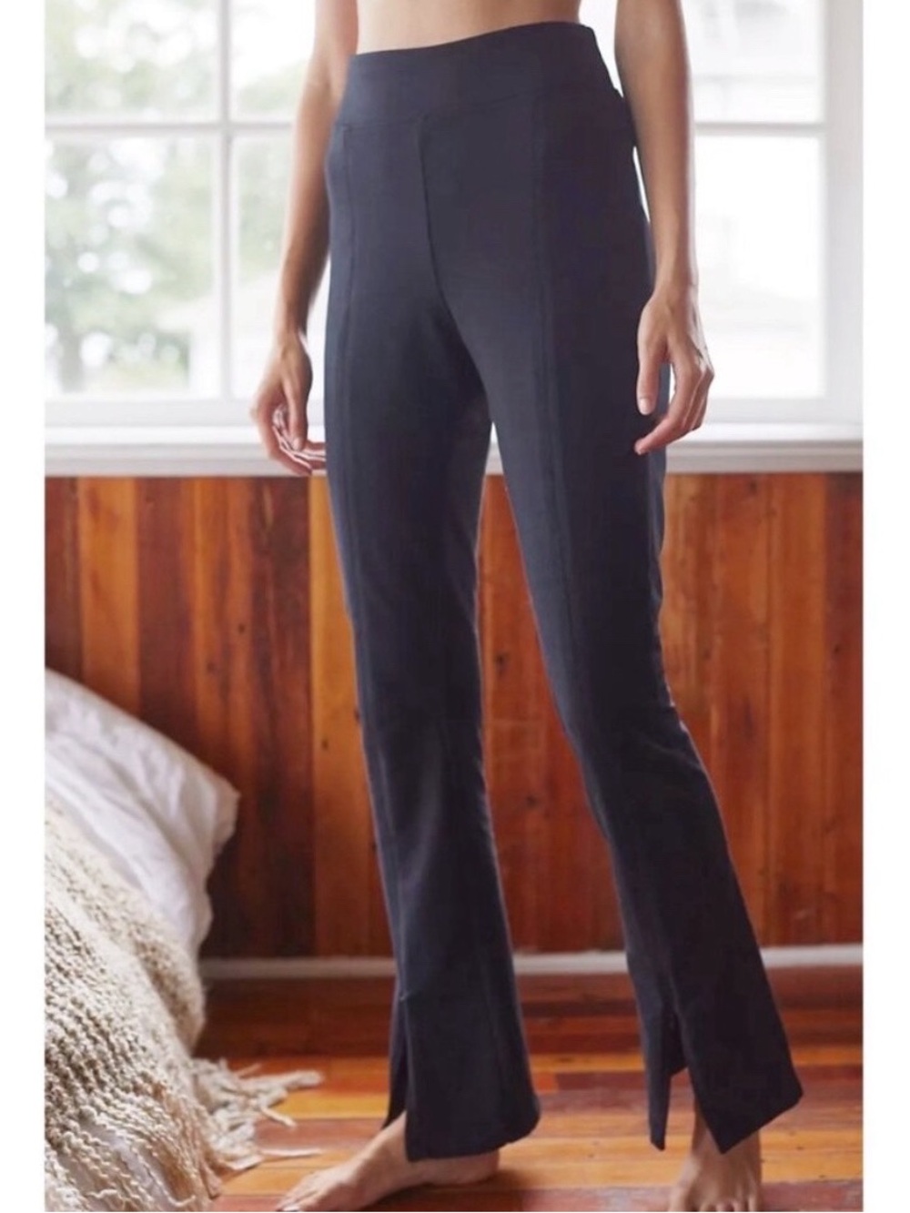 Daily Practice Pants Size‎ S Gray Flare Zipper Pull On Model Off Duty Minimalist